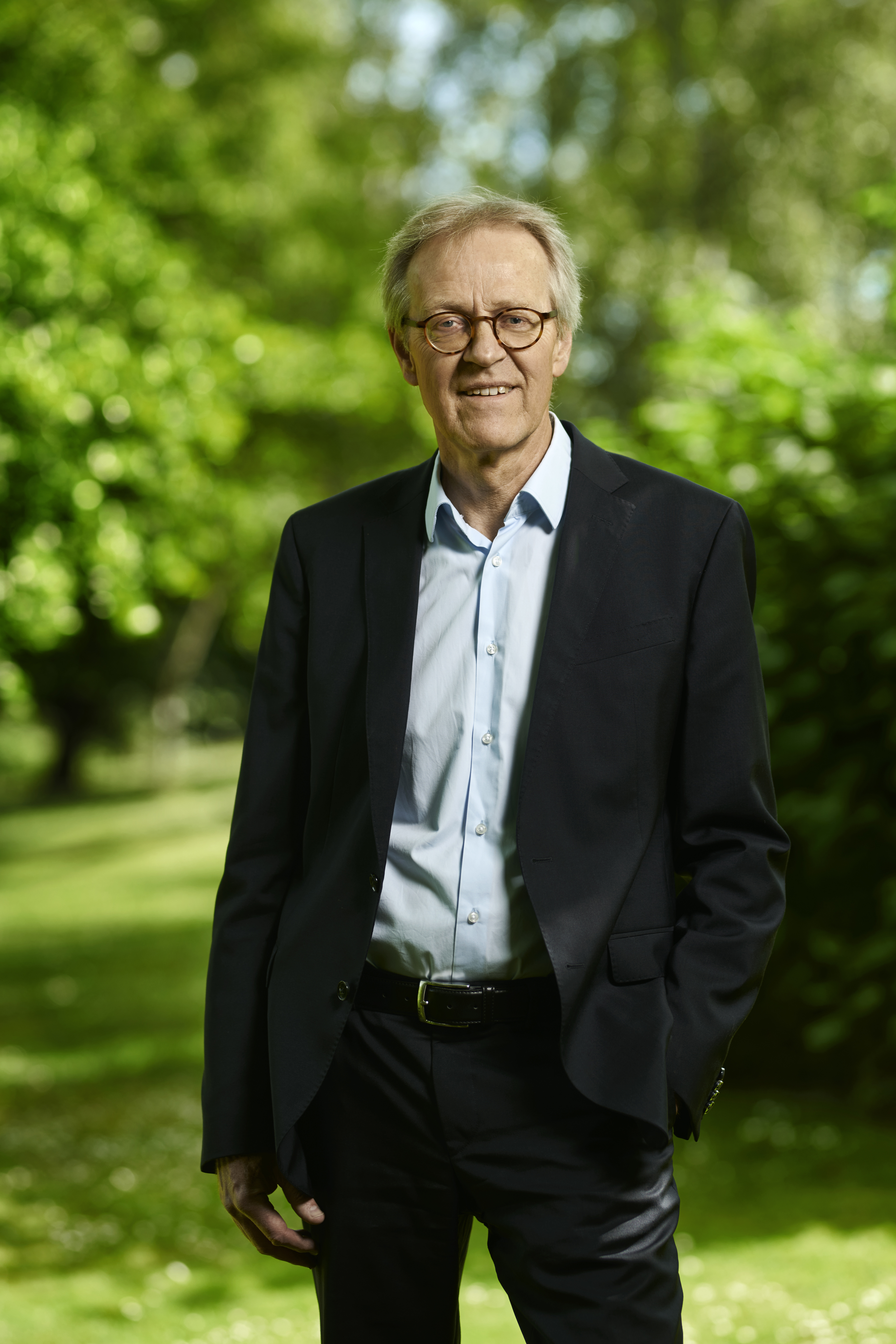 Michael H Nielsen